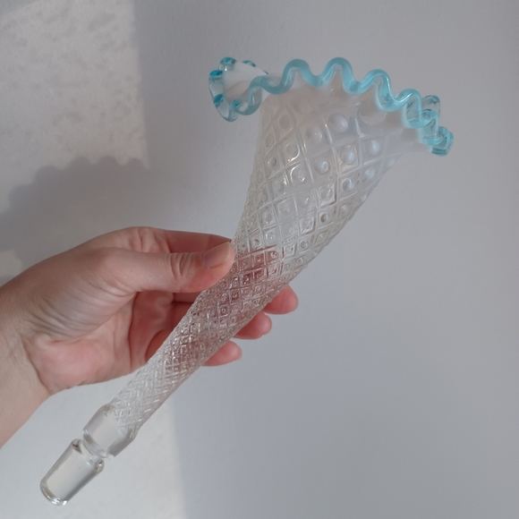 Vintage Fenton Art Glass Epergne Aqua Blue Opalescent Diamond Lace Horns Set - Picture 9 of 14